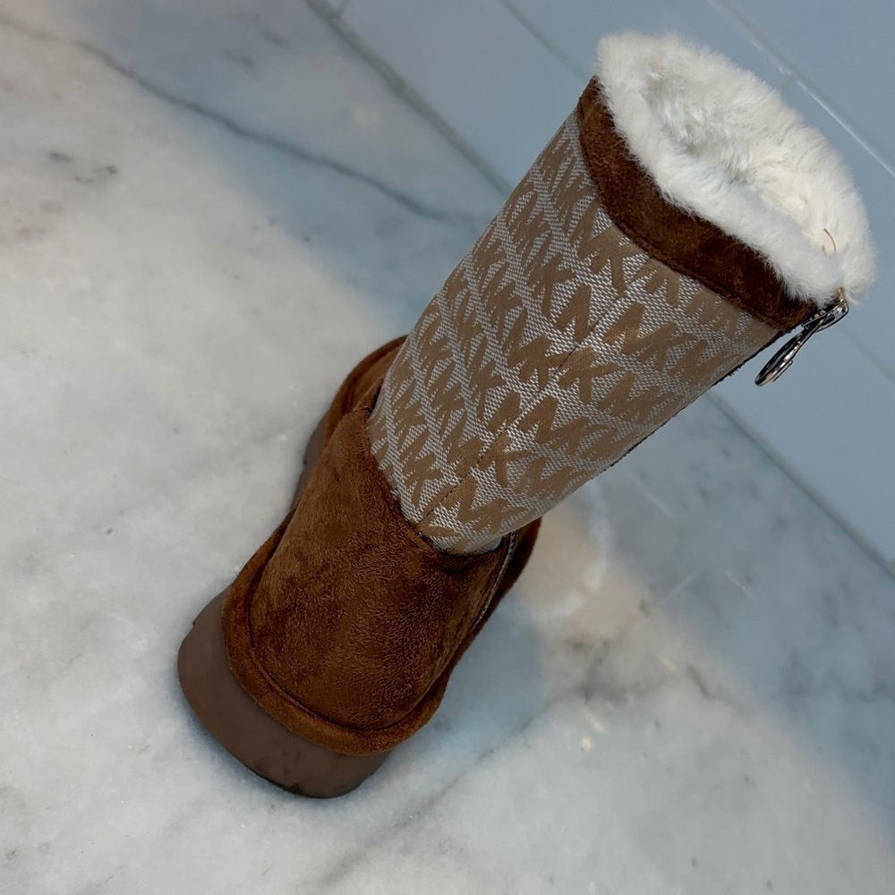 Michael Kors Boots Suede Tan Signature Logo Winter Shoes Designer - Picture 13 of 16